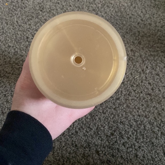 Large Starbucks Tumbler no straw - Picture 2 of 7